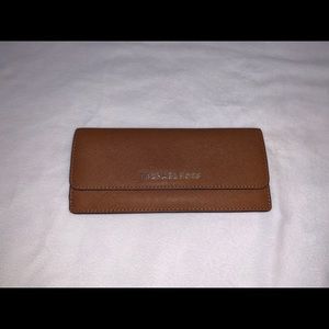 Tan MK wallet